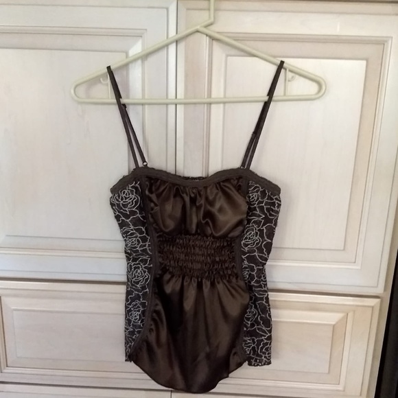 XOXO: Dark Brown Rosy Tank - Picture 2 of 2